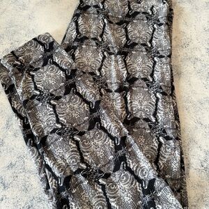 Owl print  Lularue leggings